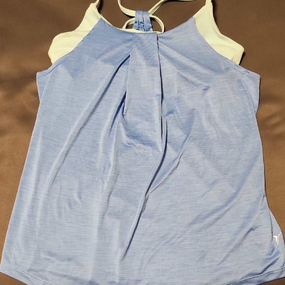 Women's active tank